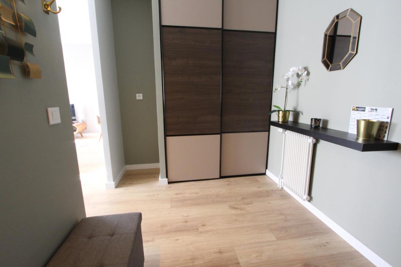Apartment La *